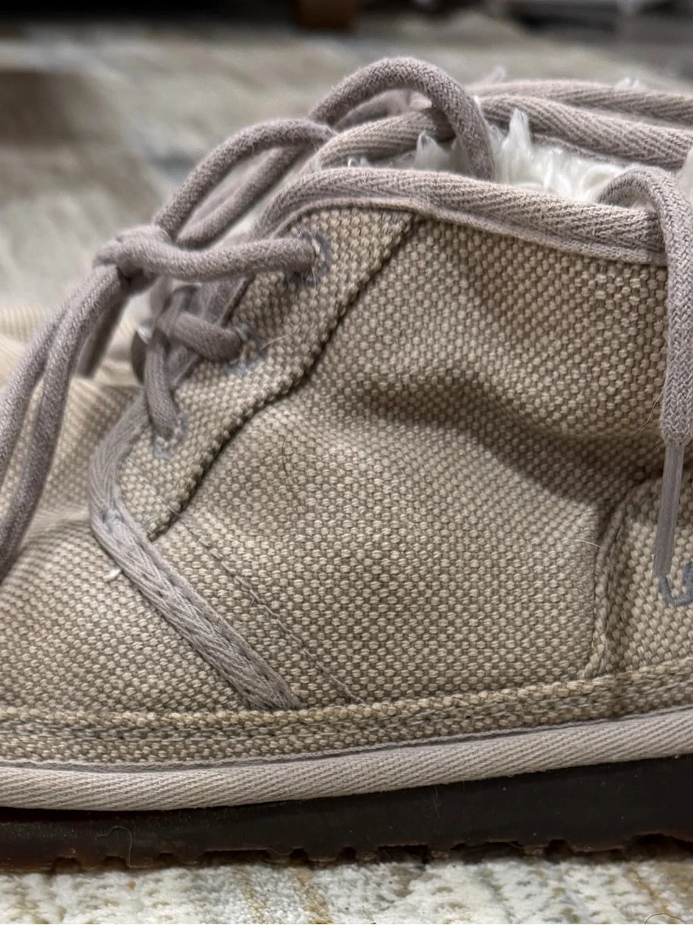 UGG kids lace